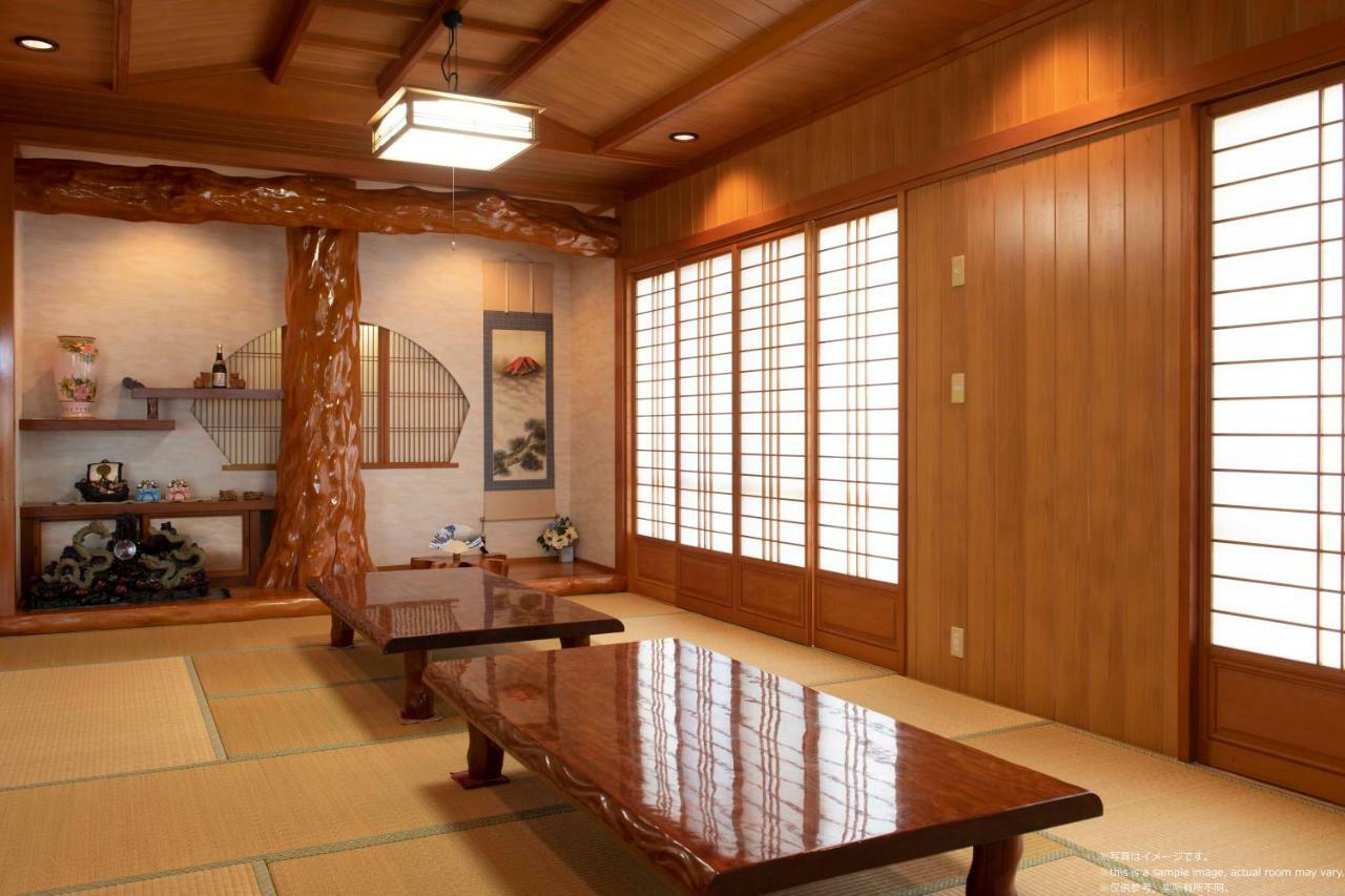 Miyakojima 宫古岛 白宫别墅 外观 照片